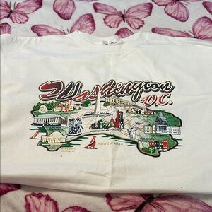 Washington D.C. Graphic T-Shirt